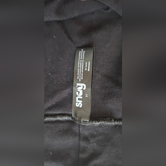 Snag High-Waisted Black Briefs Size H - Picture 2 of 3